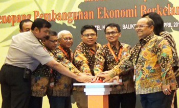 Borneo Forum II Solusi Perekonomian Kalimantan